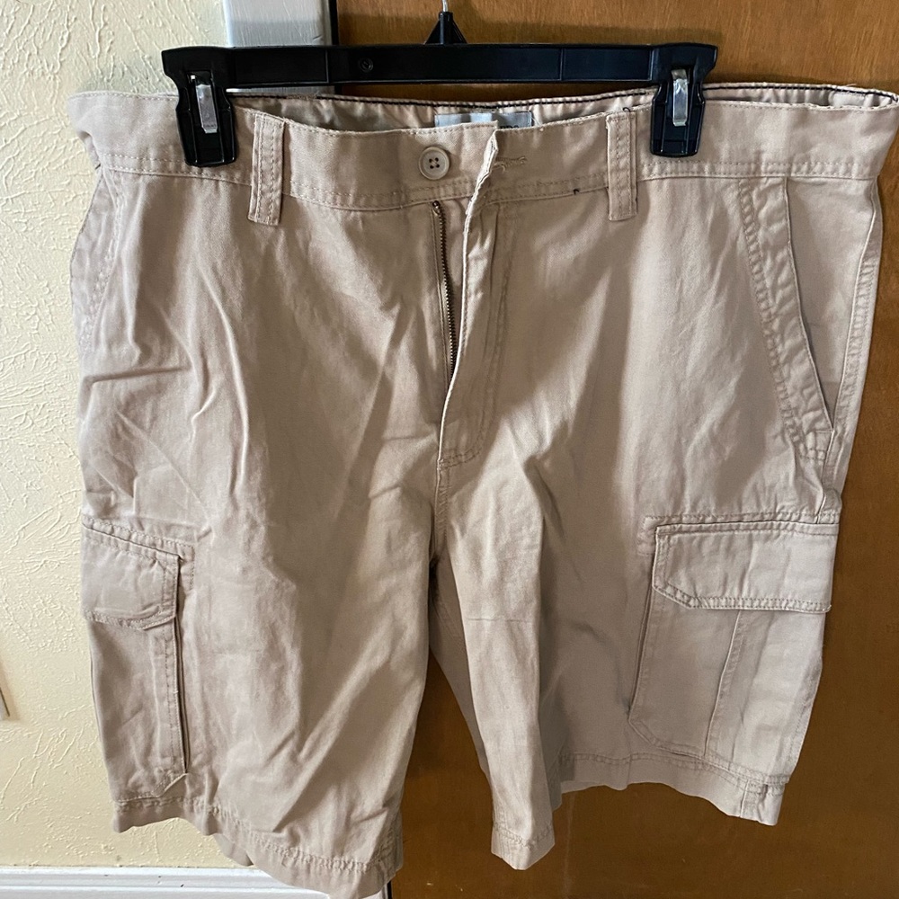 Men Khaki Shorts